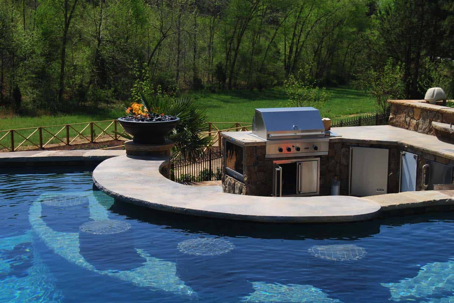 1-swim-up-pool-bar-ideas-04-1-kindesign