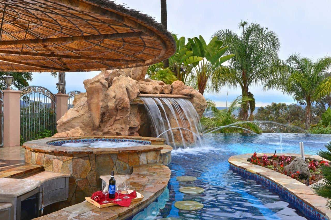 1-swim-up-pool-bar-ideas-17-1-kindesign