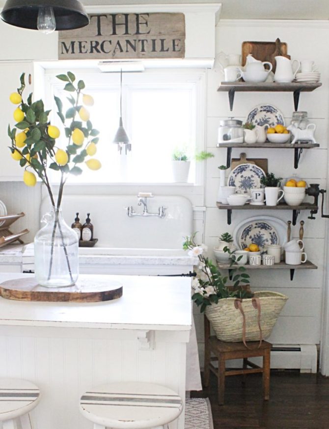3-lemon-kitchen-home-decor-670x874-1
