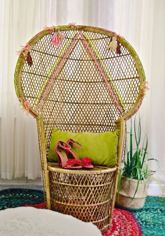 4-18-a-peacock-chair-with-neon-touches-geometric-patterns-done-with-yarn-and-colorful-tassels