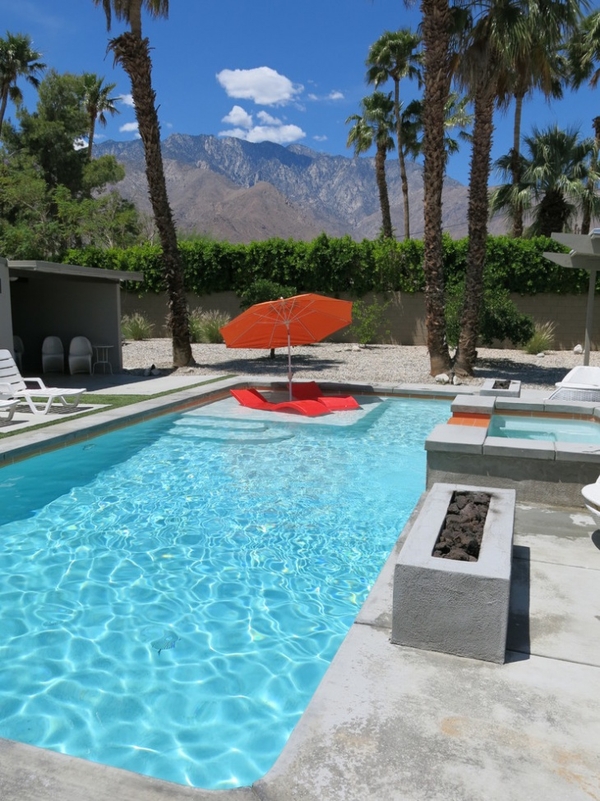 Floating-pool-lounge-furniture-