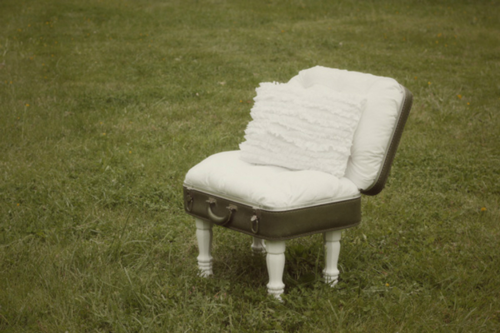Suitcase-vintage-chair