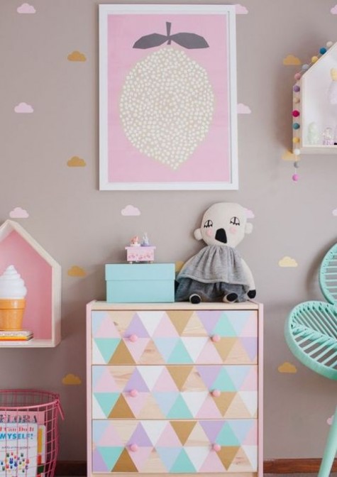 A-pastel-triangle-stenciled-tarva-dresser-is-a-cute-idea-for-a-little-girls-space