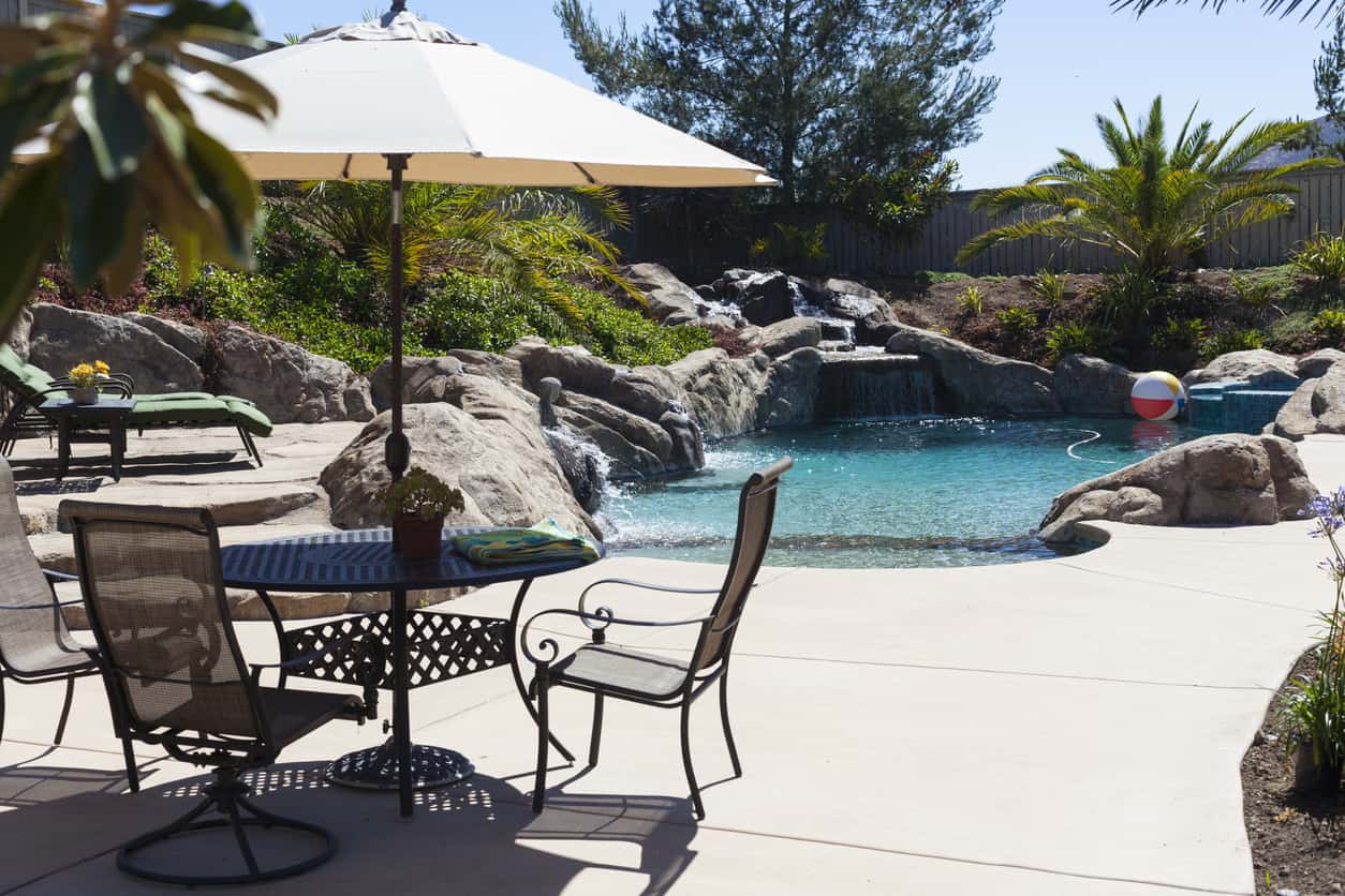 Backyard-swimming-pool-picture2018-09-12-at-10.31.31-am-9