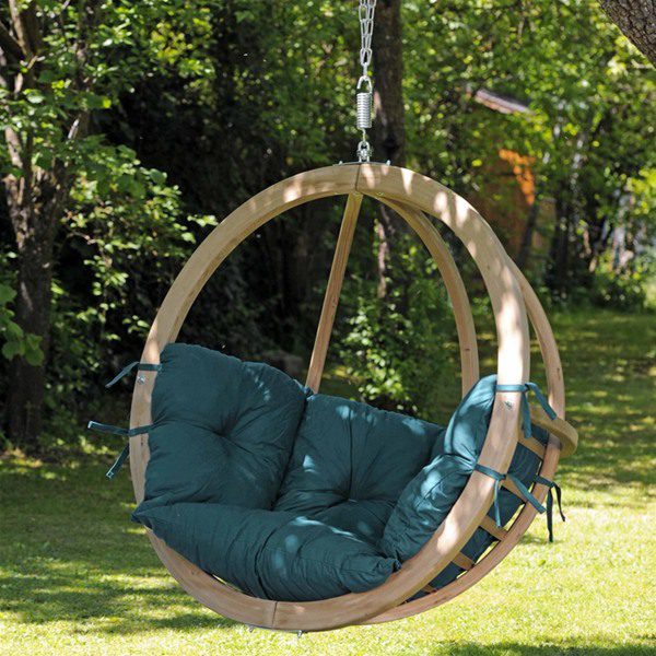 Beautiful-wooden-swings-2