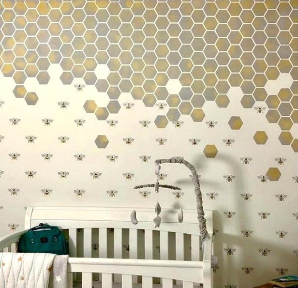 Bee_wall_art_stencils_honeycomb_wall_mural_wall_stencils_nursery_wall_stencils_2048x2048_b6070dd9-e61a-4d06-aa49-5ebde8214ad5