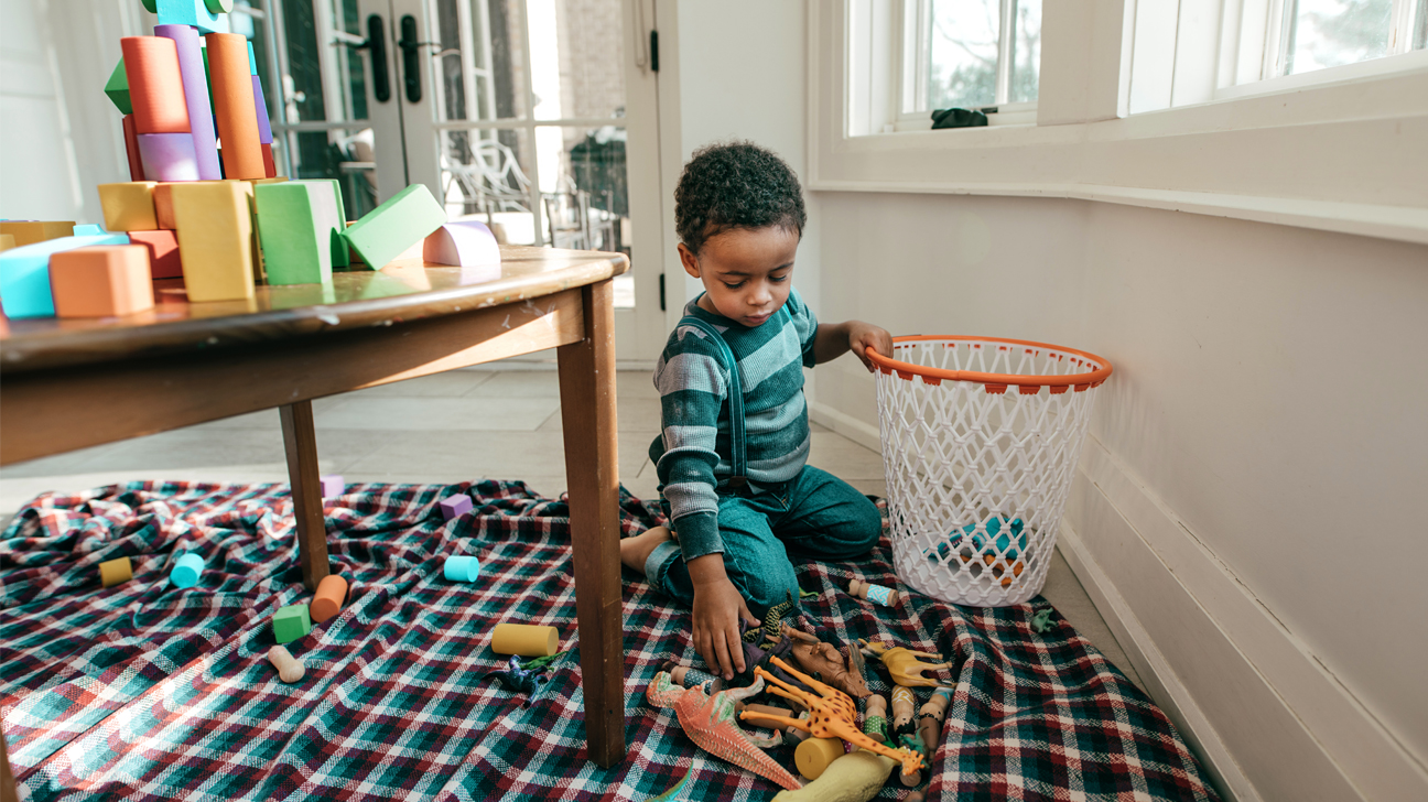 Child_picking-up-his-toys-1296x728-header