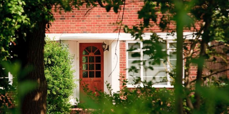 Front-door-to-home-in-suburban-england-royalty-free-image-1569925391