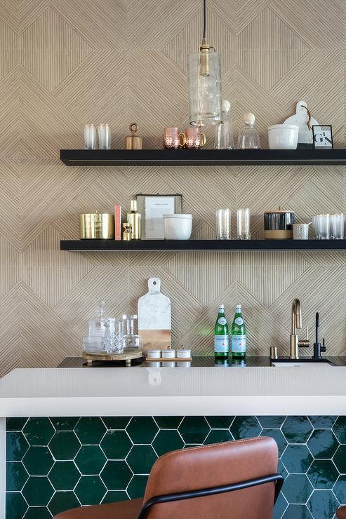 Green-hexagon-tiles-on-bar-island