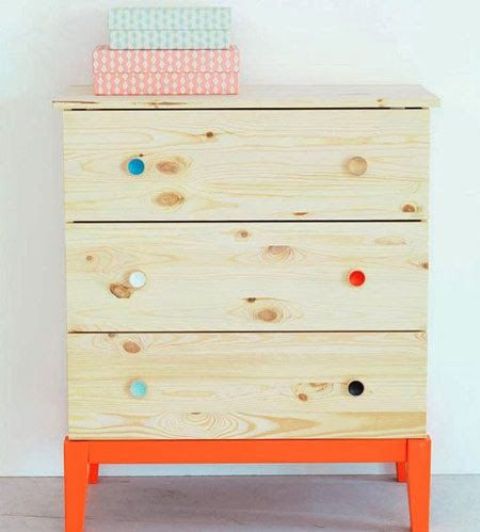 Ikea-tarva-dresser-in-home-decor-ideas-31