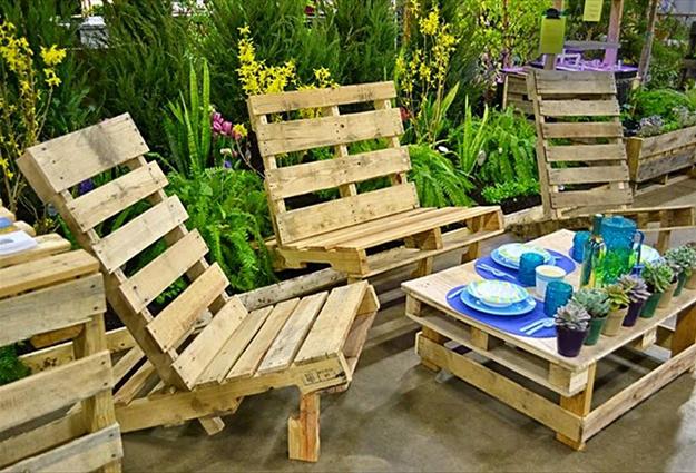 Recycling-wooden-pallets-outdoor-home-decorating-6