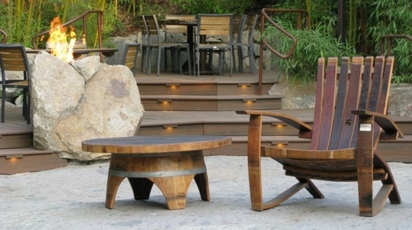 Wine-barrel-furniture-ideas-garden-furniture-upcycling-ideas-diy-outdoor-furniture