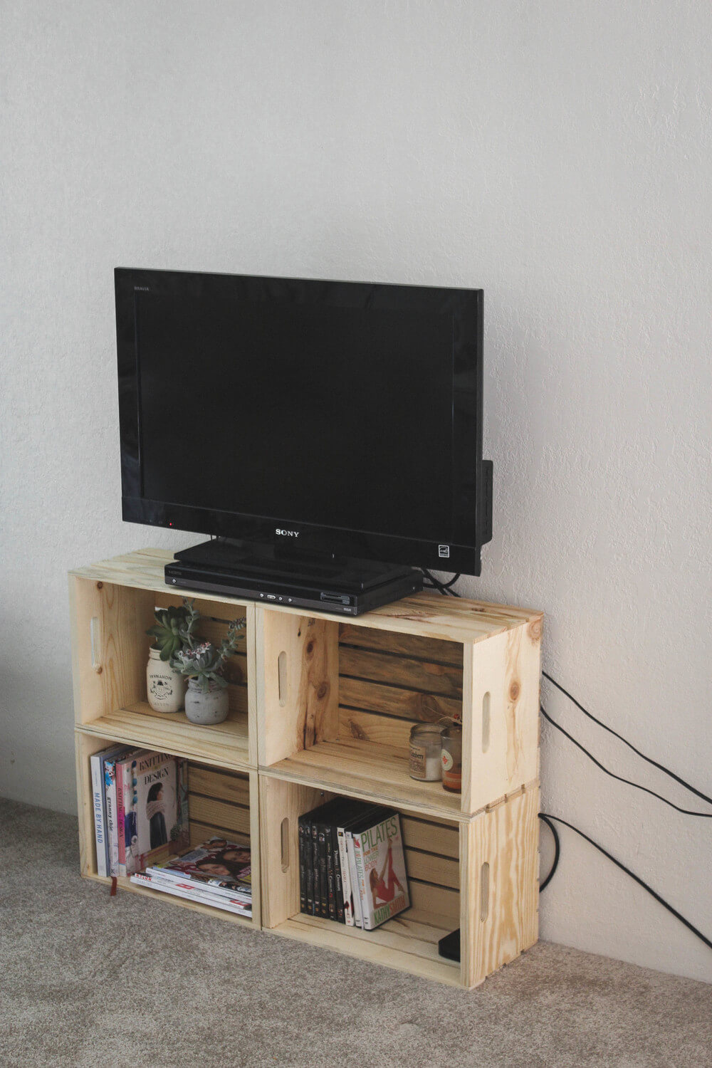 02c-diy-wood-crate-projects-ideas-homebnc-v3