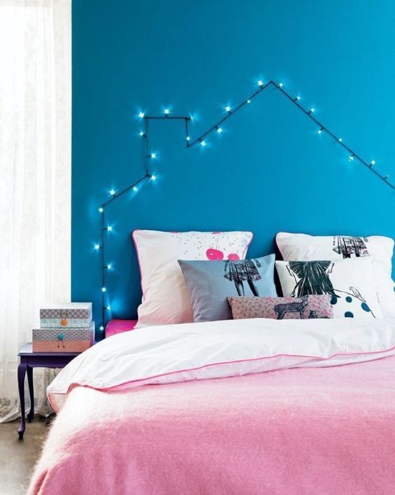 1-11-a-cute-house-shaped-headboard-made-of-string-lights