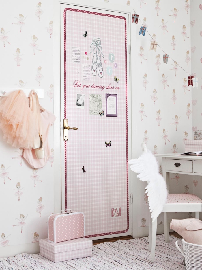 1-door-decoration-ideas-12