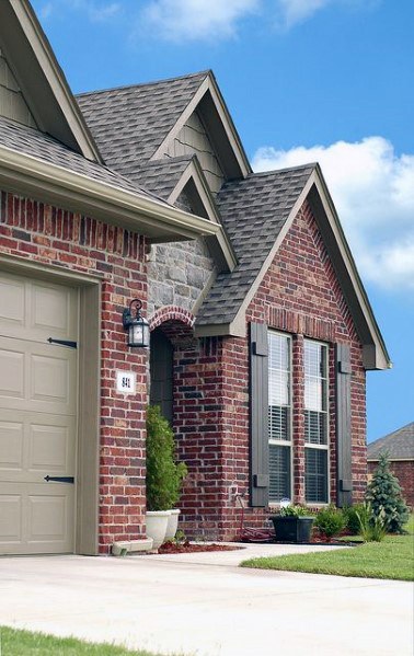 1-home-brick-and-stone-exterior-ideas