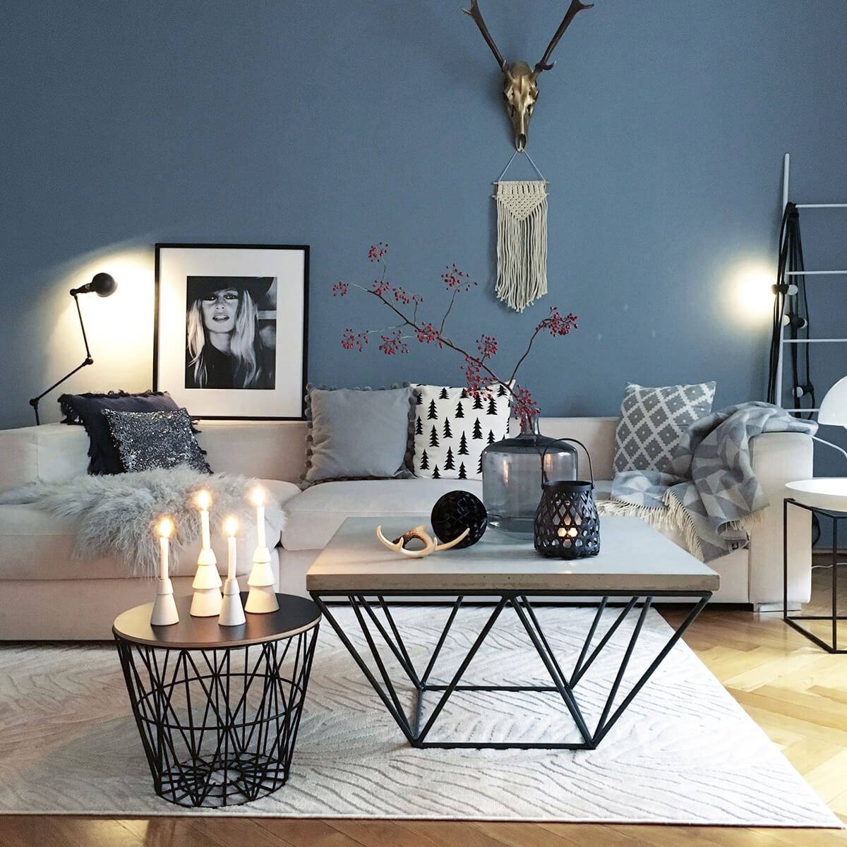 12-coffee-table-decorating-ideas-homebnc