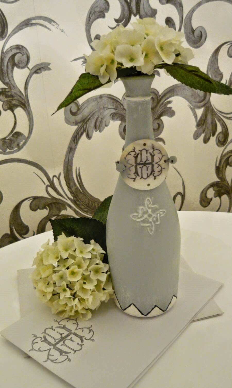 12b-repurposed-diy-wine-bottle-crafts-ideas-homebnc