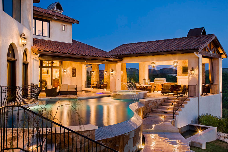 2-outdoor-living