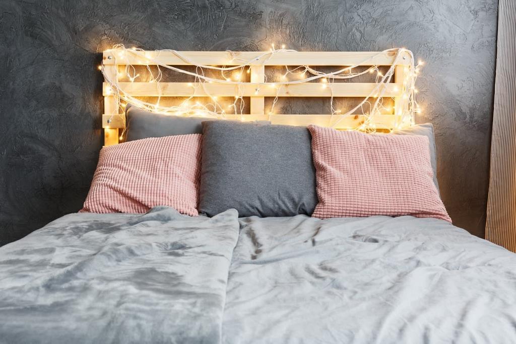 2-wooden-headboard-aug312018-min