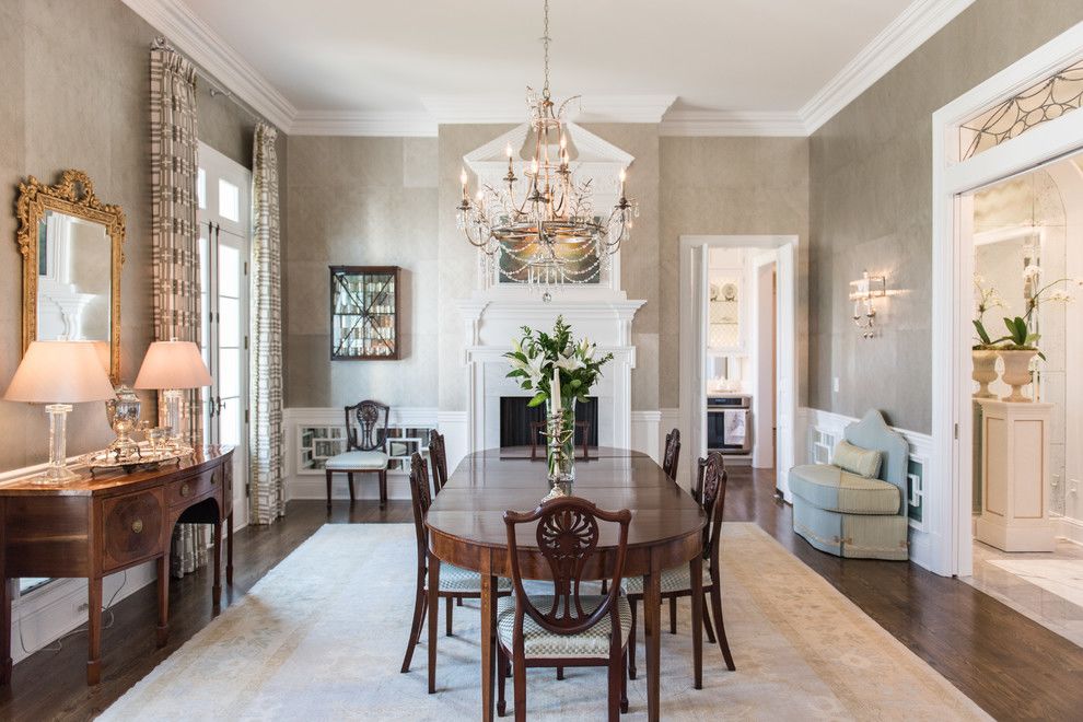 20-fantastic-traditional-dining-room-interiors-that-sparkle-with-elegance-2