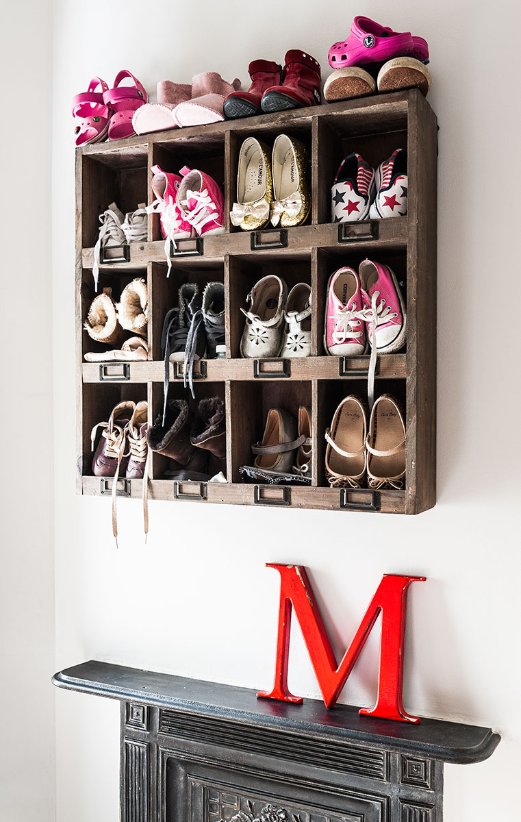 25-shoe-cubby-wall-cabinet-shoe-storage-ideas-homebnc