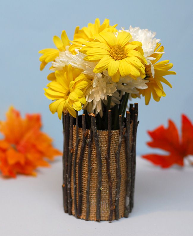 3-vase-with-burlap-and-twigs