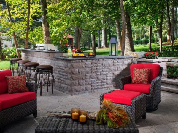 Arbel-belairwall-outdoor-wet-bar-600x450-1