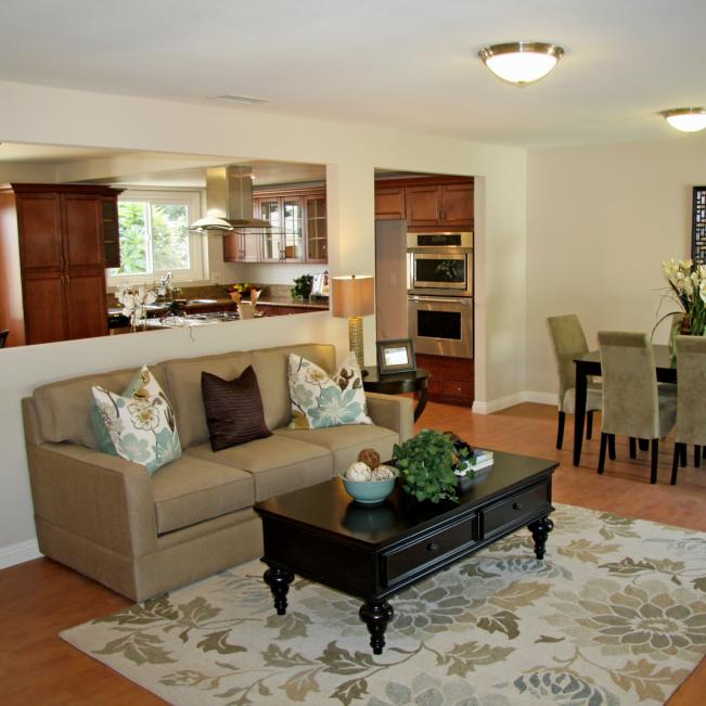 Hforf112h_neutral-contemporary-living-room-eating-nook_h.jpg.rend_.hgtvcom.651.651