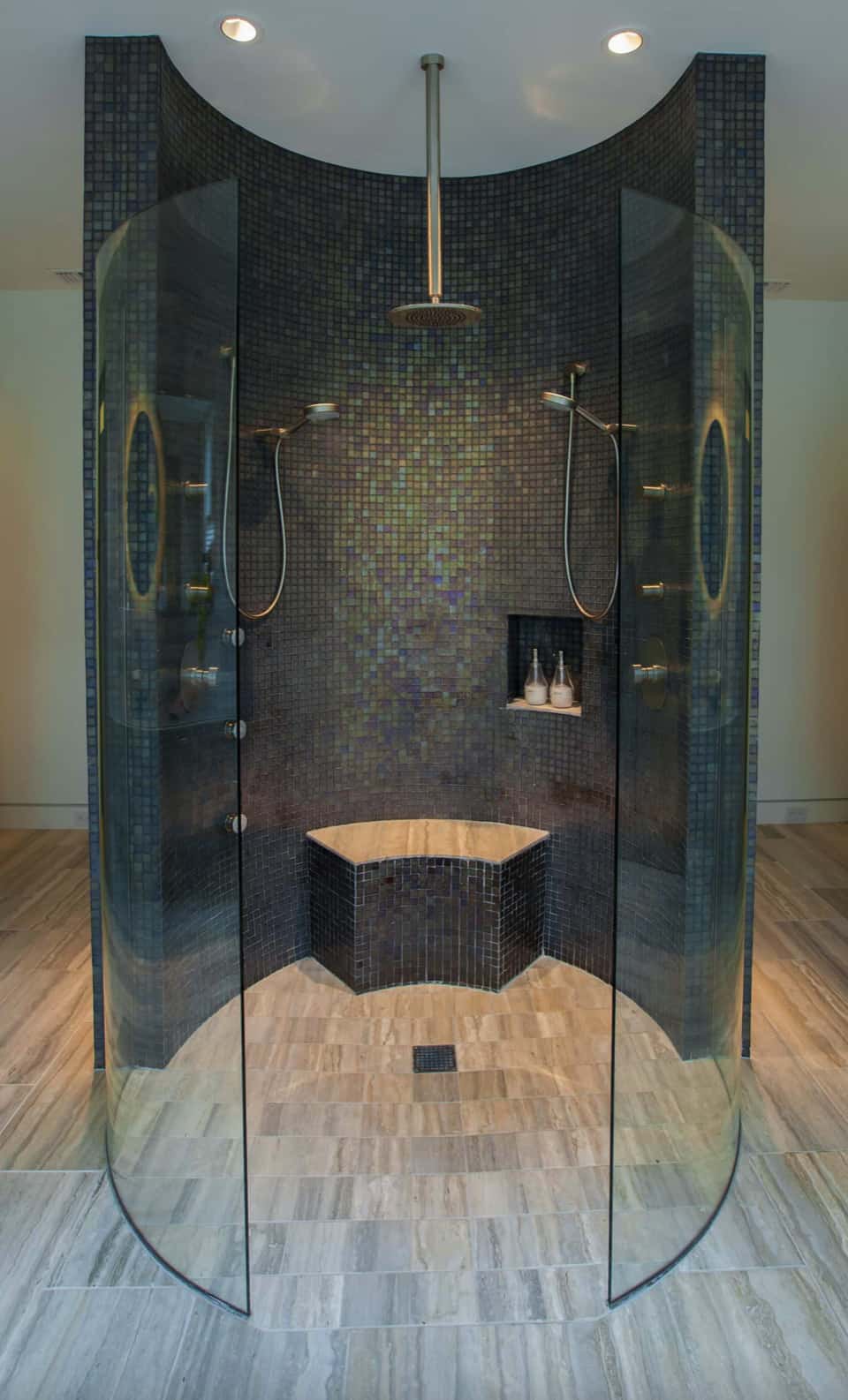 Luxurious-beautiful-walk-in-shower-ideas-06-1-kindesign
