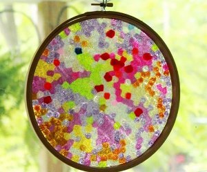 Melted-bead-suncatcher-craft-for-kids_category-categorypagedefault_id-690943-1