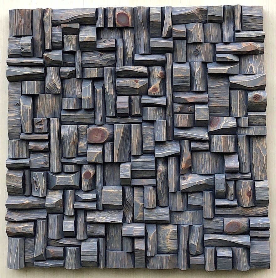 Olgaoreshynawoodsculpturecastle30x30