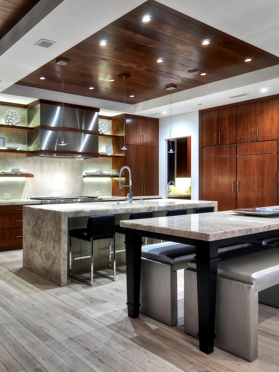 Planked-wood-recessed-ceiling