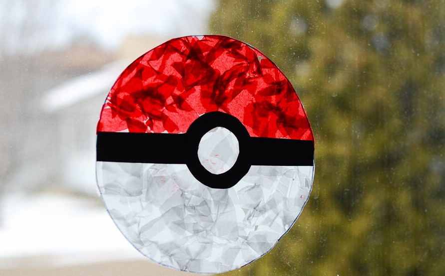 Pokeball-suncatcher-