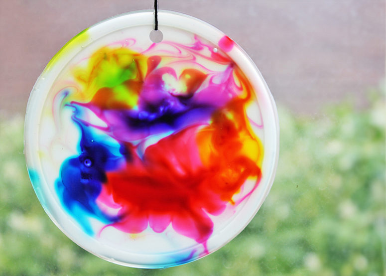 Colorful-diy-suncatchers-to-make-with-kids-5-775x554-1