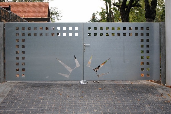 Contemporary-exterior-design-ideas-metal-garden-gate-design-ideas-1