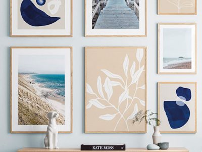 Gallery-wall-lounge-desenio-blue-summer-1599160496
