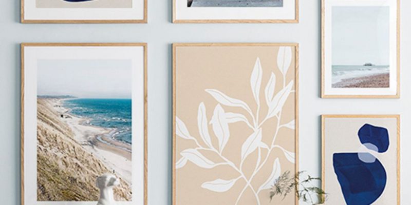 Gallery-wall-lounge-desenio-blue-summer-1599160496