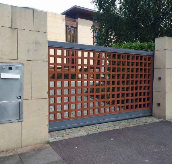 Gate-ideas-for-driveway-entrance