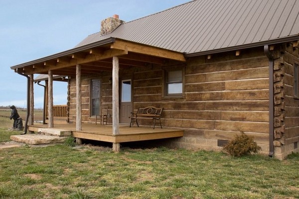 Log-cabin-siding-wood-siding-vs-vinyl-log-siding-insulating-properties-1