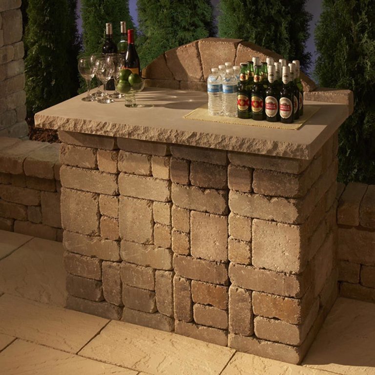 Outdoor-paver-bar