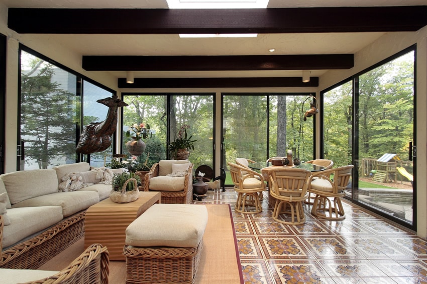 Sun-room-with-view-of-forest