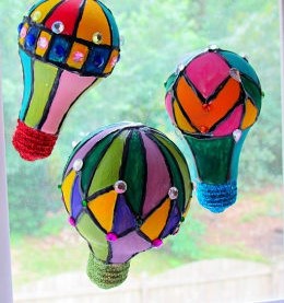 Sunny-day-hot-air-balloons_medium_id-679727-1