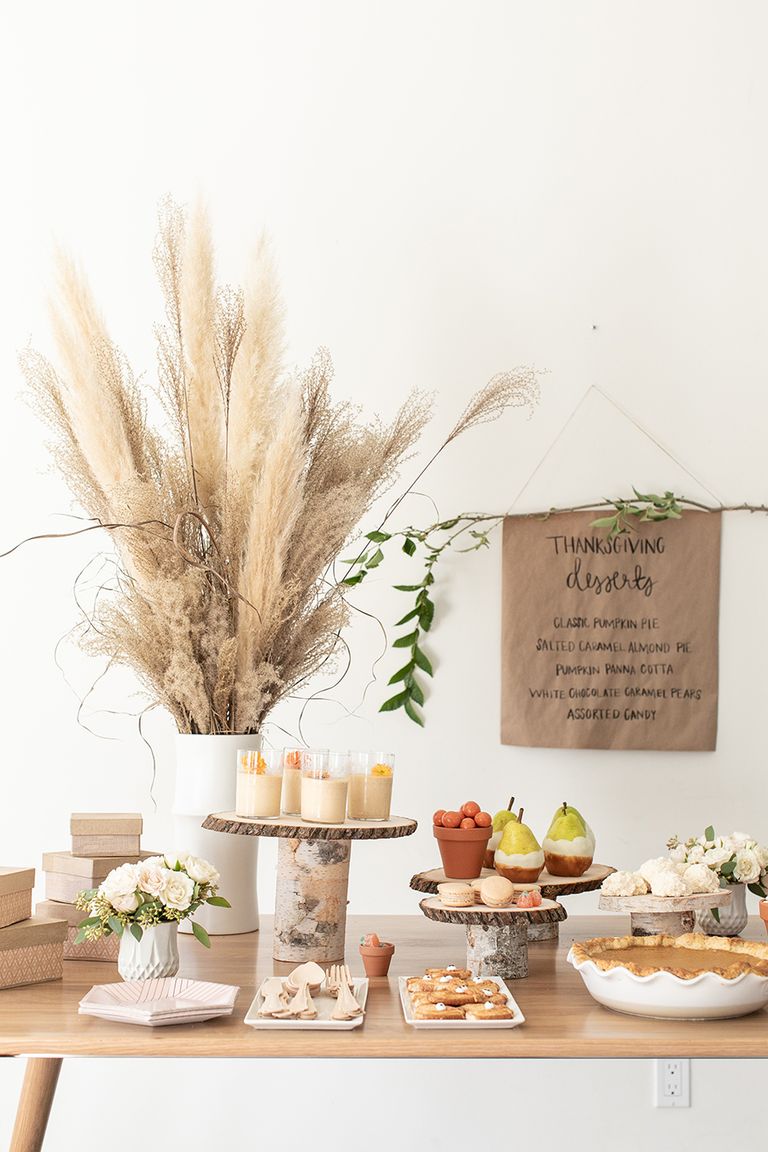 Thanksgiving-decorations-buffet-1596814111