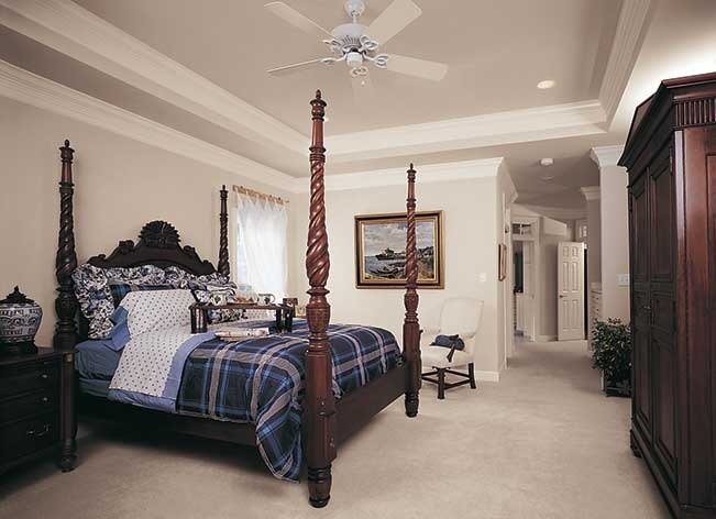 Traditional-style-primary-bedroom-feb192021-02-min