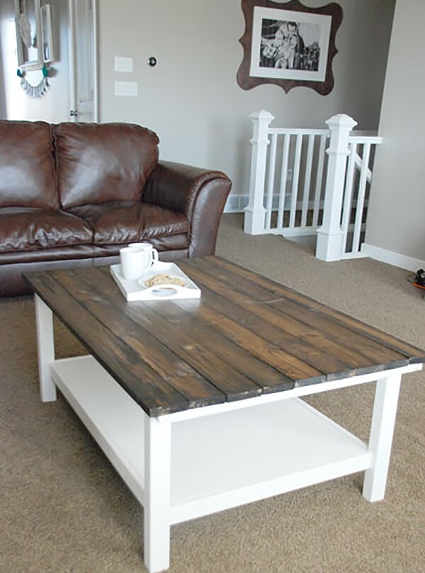 1-018b-rustic-diy-farmhouse-table-ideas-homebnc