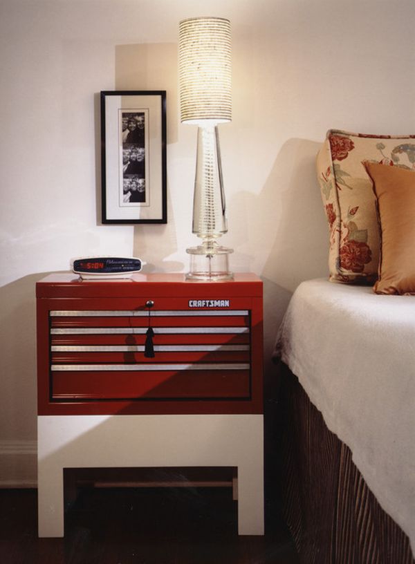 1-modern-bedroom-red-white