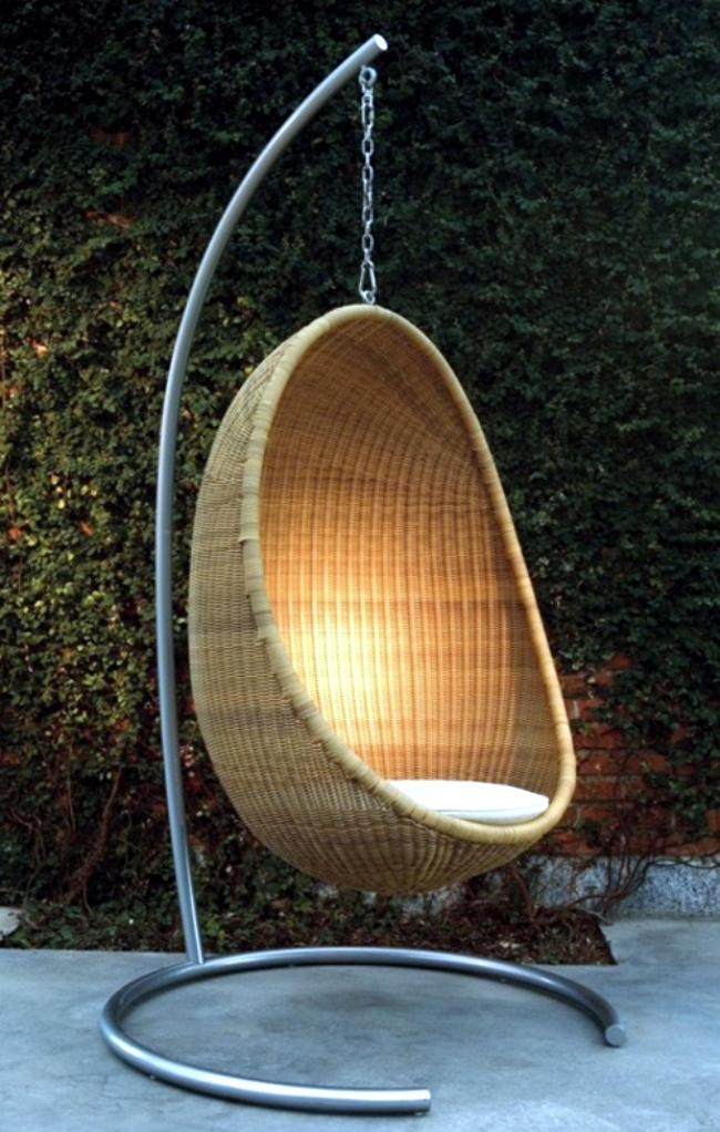1-rattan-hanging-chair-for-more-comfort-and-relaxation-in-the-garden-5-1515461730