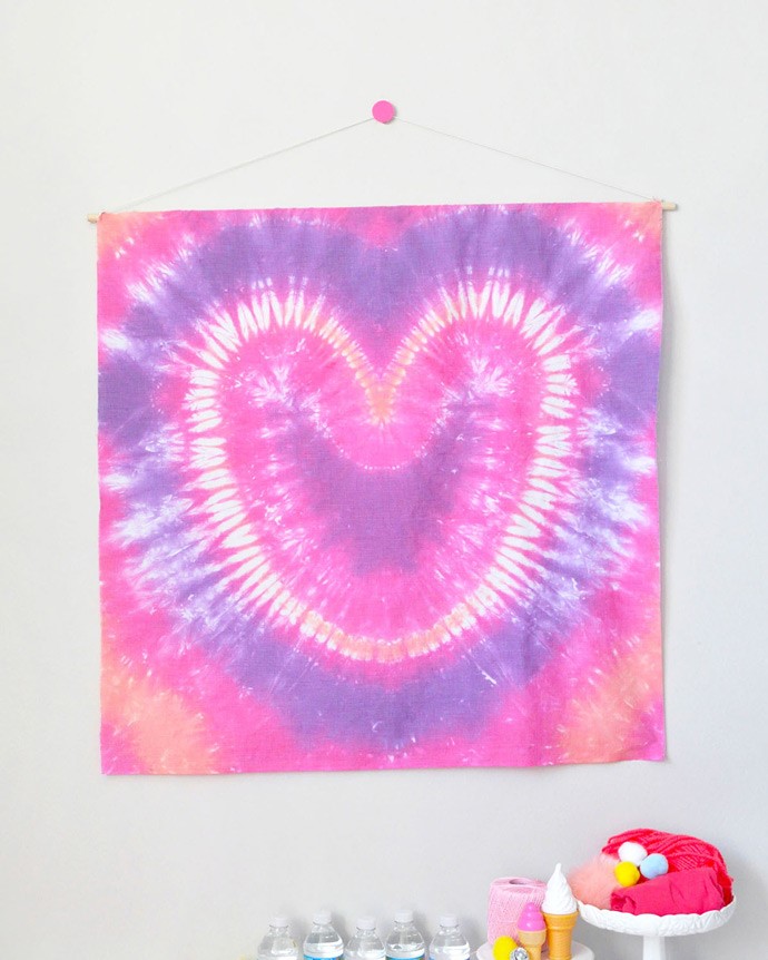 1-rev.nestle.tiedye.done10.logo3-1