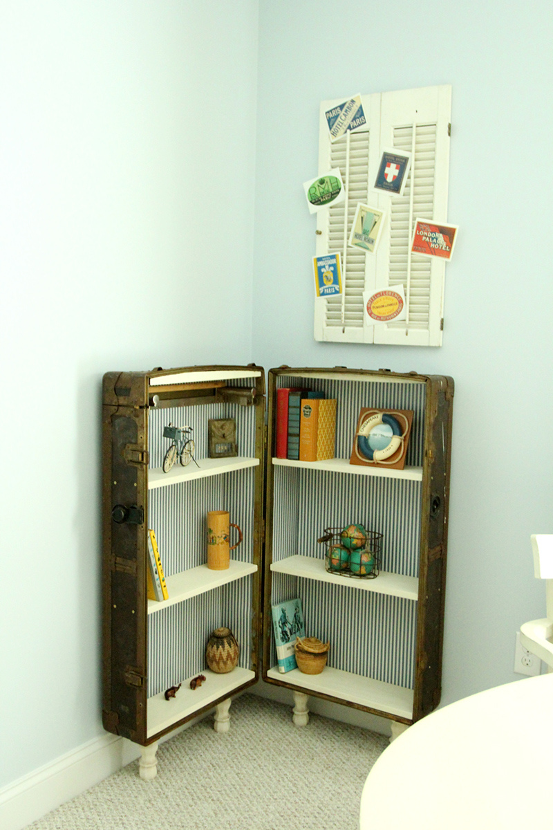 14-trunk-bookshelf-sm